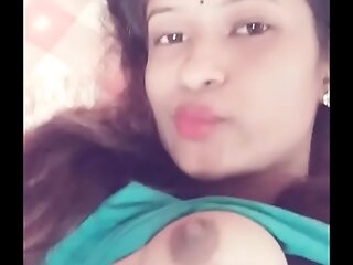 Desi girl resembling boobs selfie